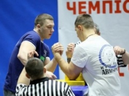 Кременчужанин стал серебряным призером Чемпионата Украины по армсторту