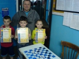 В Красноармейске (Покровске) определили лучших шахматистов