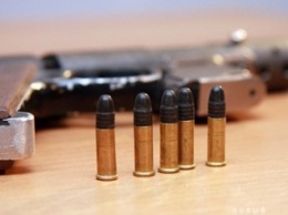 Бердичевские полицейские изъяли у мопедиста оружие и патроны