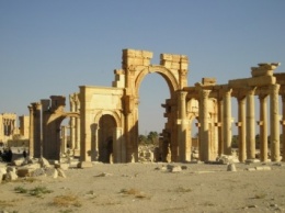 Древний замок в Пальмире лишился флага ИГИЛ