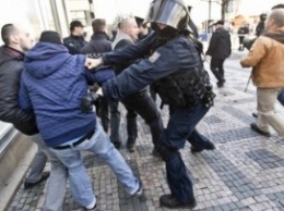 В Праге произошли столкновения между полицией и противниками исламизации