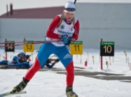 Никулина выиграла гонку преследования на чемпионате России по биатлону