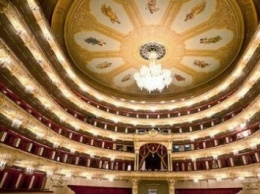Московский Большой театр был основан 240 лет назад