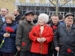 Ко Дню освобождения Николаева ветераны получат от областной власти материальную помощь