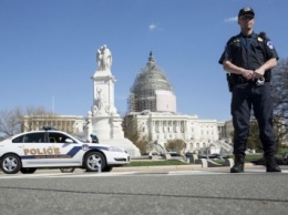 В США в туристическом центре Конгресса неизвестный открыл стрельбу