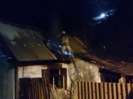 В Каменском горел частный дом по улице Курская