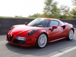 Спорткар Alfa Romeo 4С заменят новым купе