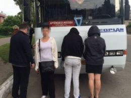 В Луганской обл. женщина пыталась вывезти в РФ двух девушек для сексуальной эксплуатации