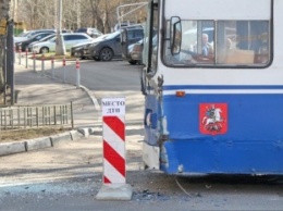 В Москве в результате ЧП с участием троллейбуса пострадали трое людей