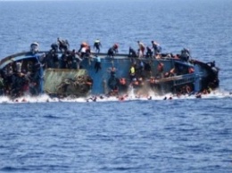 У берегов Ливии перевернулась лодка с мигрантами, пятеро погибших