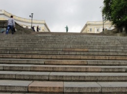 В Одессе начался ремонт Потемкинской лестницы