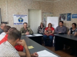 В Покровском (Красноармейском) ГЦЗ представители ВСУ рассказали безработным о преимуществах военной службы