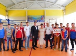 Боксеры Добропольского района принимают участие во Всеукраинском турнире по боксу