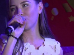 Украина покоряет мир: юная певица представит нашу страну в Голливуде