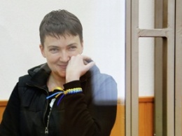 Пять часов в "стакане": стало известно о последней жестокой пытке Надежды Савченко в России