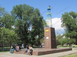 В Бердянске Ленина заменили маяком