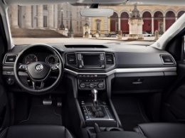 Обновленный Volkswagen Amarok показал свой интерьер