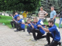 Мариупольские дети играли в военно-патриотическую игру (ФОТОРЕПОРТАЖ)