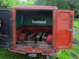 Правоохранители задержали мужчину, который демонтировал железнодорожную колею в Житомирской области