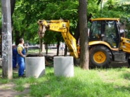 В Одессе продолжаются работы по благоустройству Старобазарного сквера. Фото