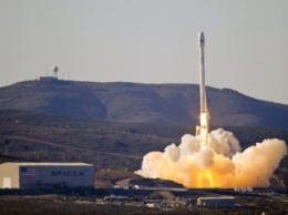 SpaceX успешно посадила четвертую ракету
