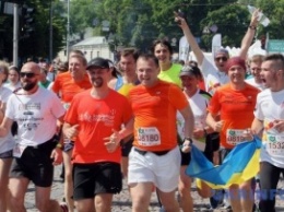 В столице состоялся марафон «Пробег под каштанами»