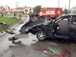 Смертельная авария в Кременчуге: один человек погиб, четверо травмированы (ФОТО)