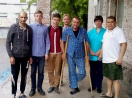 В Запорожье выпускники отказались от гуляний ради помощи раненым бойцам