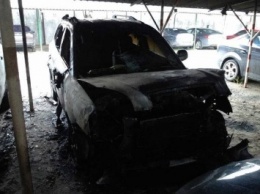 В Северодонецке на стоянке автомобилей возник пожар