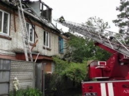 В тушении крупного пожара в Чернигове участвовали 21 спасатель и 6 единиц техники