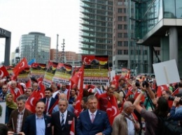Руководство Турции просит Берлин подумать, принимая резолюцию о геноциде армян