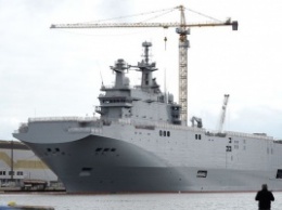 Во Франции пройдет церемония передачи Египту вертолетоносца Mistral, - СМИ