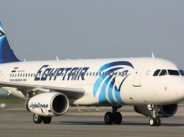 В Каире эвакуировали самолет EgyptAir из-за ложного сообщения о бомбе