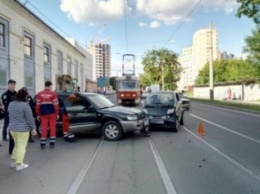 В Харькове в аварии пострадали оба водителя