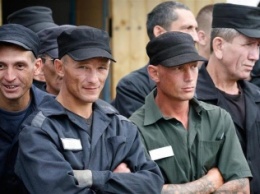 Массовый бунт заключенных в Кировоградской колонии: к разбушевавшимся уголовникам направляют Нацгвардию и отряды полиции