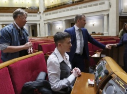 Надежда Савченко объяснила, почему она не голосовала за изменения в Конституцию Украины
