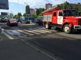 В Харькове пожарные столкнулись с "легковушкой" (ФОТО)