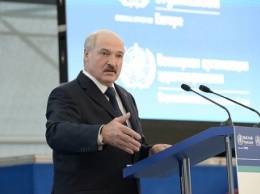 Российский сенатор признал, что у Лукашенко получается лучше