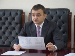 Мериков отстранил от должности своего зама Романчука, который сегодня «погорел» на взятке