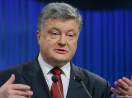 Порошенко увязал выборы в Донбассе с вводом полицейской миссии ОБСЕ