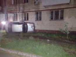 ДТП в Киеве: машина въехала в дом