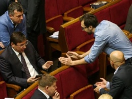Луценко объявил предупреждение Горбатюку из-за частых встреч с Лещенко