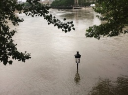 Наводнение в Париже. Фото
