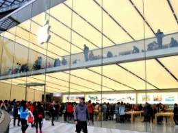 Apple проводит опрос среди сотрудников о необходимости сделать свою продукцию более доступной