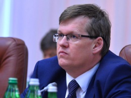 Розенко надеется, что льготы на проезд в транспорте будут монетизированы в 2016 году
