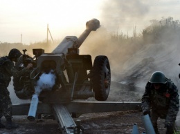 Бойцы с передовой требуют подведения крупнокалиберных орудий для ответа на обстрелы боевиков, - ОБСЕ