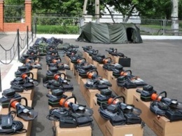 Спасатели Донецкой области получили современное пиротехническое оборудование и гидроинструмент
