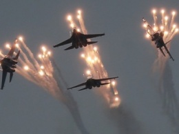 Военные авиасоревнования Крыму состоялись несмотря на непогоду