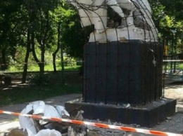 В оккупированной Макеевке разрушили памятник Ленину