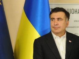 Саакашвили пообещал перенести рабочий кабинет в палатку у дороги